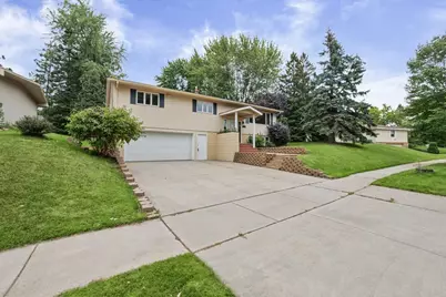 407 Mesabi Drive, Hibbing, MN 55746 - Photo 1