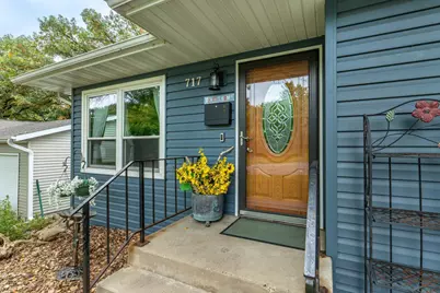 717 W Beech Avenue, Fergus Falls, MN 56537 - Photo 6