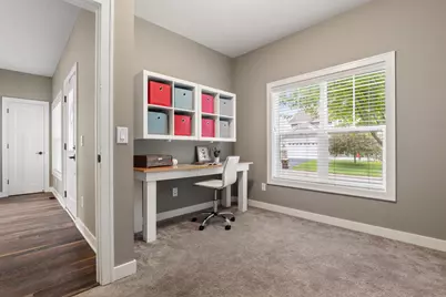9060 Degler Circle, Chanhassen, MN 55317 - Photo 12