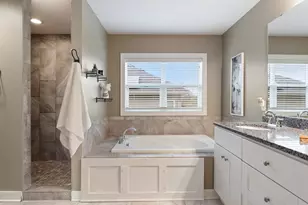 9060 Degler Cir, Chanhassen, MN 55317 - Photo 14