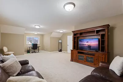 9060 Degler Circle, Chanhassen, MN 55317 - Photo 22