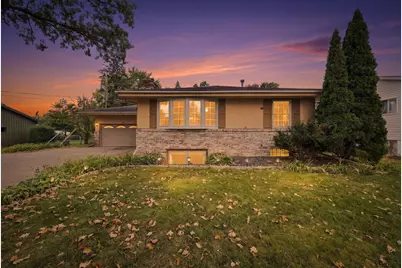 1436 E Old Shakopee Road, Bloomington, MN 55425 - Photo 14