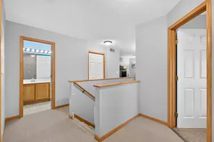 6203 Courtly Rd, Woodbury, MN 55125 - Photo 26