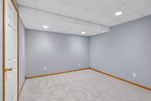 6203 Courtly Rd, Woodbury, MN 55125 - Photo 34