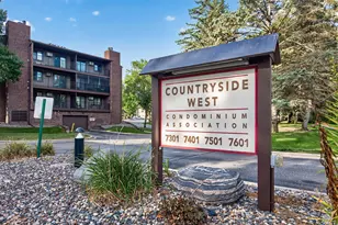 7301 W 101st St, Bloomington, MN 55438 - Photo 24