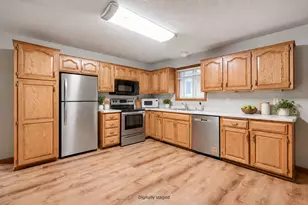 402 Lady Slipper Ave NE, New Prague, MN 56071 - Photo 4