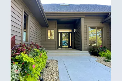 550 Pine Ridge Court, New Richmond, WI 54017 - Photo 8