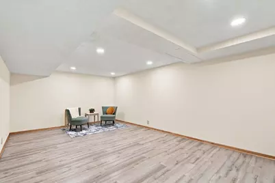 6006 Washburn Avenue N, Brooklyn Center, MN 55430 - Photo 16