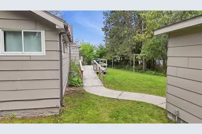 516 Grove Avenue, Moose Lake, MN 55767 - Photo 28