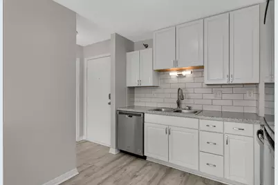 66 9th Street E #1305, Saint Paul, MN 55101 - Photo 12