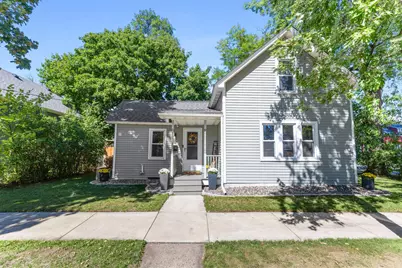 205 N 2nd Street, New Richmond, WI 54017 - Photo 2