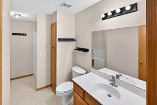8002 Marsh Run Ct, Rockford, MN 55373 - Photo 26