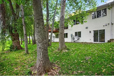 8002 Marsh Run Court, Rockford, MN 55373 - Photo 4