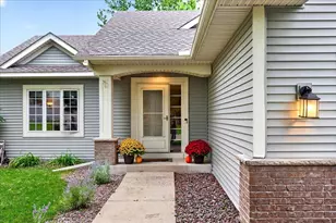 137 6th St SW, Delano, MN 55328 - Photo 2