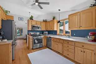 5956 Norway Pine Ct, White Bear Lake, MN 55110 - Photo 2