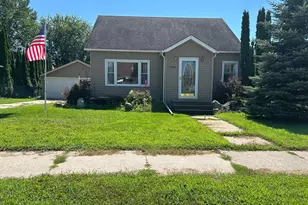 1906 4th Ave SE, Austin, MN 55912 - Photo 1