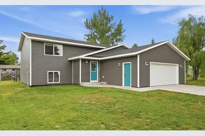 348 1st Avenue S, Motley, MN 56466 - Photo 1