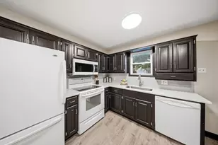 2800 Georgia Ave S, Saint Louis Park, MN 55426 - Photo 10