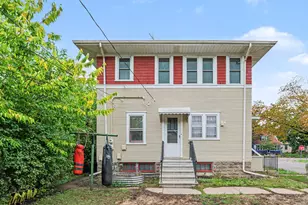 595 Syndicate St N, Saint Paul, MN 55104 - Photo 2