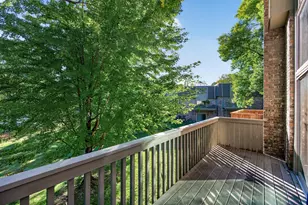 10251 Berkshire Rd, Bloomington, MN 55437 - Photo 18