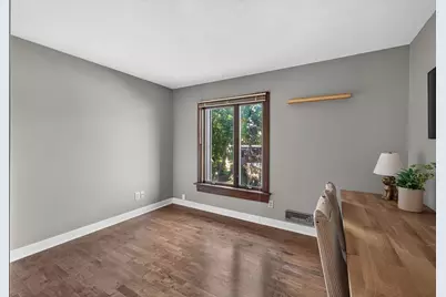 10251 Berkshire Road, Bloomington, MN 55437 - Photo 14