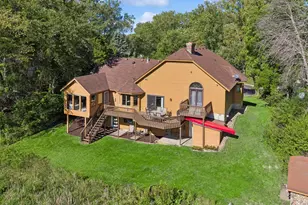 854 Palm Ct, Maplewood, MN 55109 - Photo 40