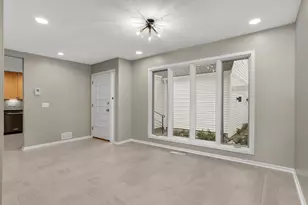 7 Wellesley Pl, Edina, MN 55436 - Photo 16
