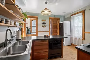 2121 E 22nd St, Minneapolis, MN 55404 - Photo 24