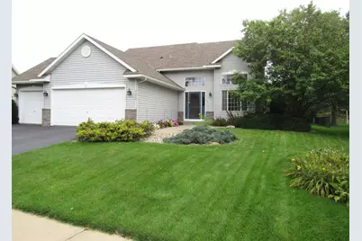 7059 Sussex Lane, Shakopee, MN 55379 - Photo 1