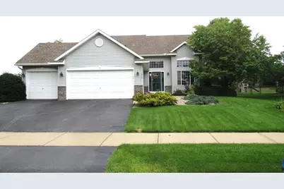7059 Sussex Lane, Shakopee, MN 55379 - Photo 2