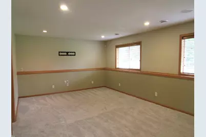 7059 Sussex Lane, Shakopee, MN 55379 - Photo 24