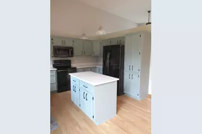 7059 Sussex Lane, Shakopee, MN 55379 - Photo 10