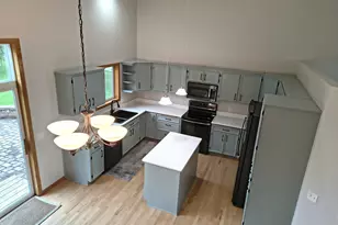 7059 Sussex Ln, Shakopee, MN 55379 - Photo 8