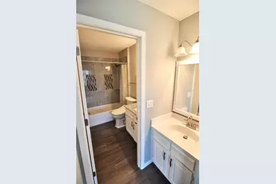 5845 Lake Curve Lane, Brooklyn Center, MN 55429 - Photo 20