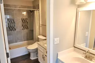 5845 Lake Curve Ln, Brooklyn Center, MN 55429 - Photo 20