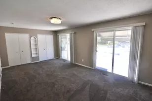 5845 Lake Curve Ln, Brooklyn Center, MN 55429 - Photo 32