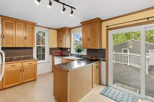 2697 8th Ave E, North Saint Paul, MN 55109 - Photo 4