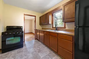 2210 2nd Ave NW, Faribault, MN 55021 - Photo 6