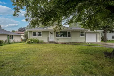 1023 Day Street, Fairmont, MN 56031 - Photo 2