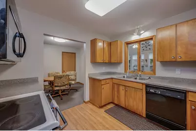 1023 Day Street, Fairmont, MN 56031 - Photo 8