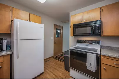 1023 Day Street, Fairmont, MN 56031 - Photo 10