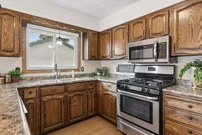 6364 Crosby Avenue, Inver Grove Heights, MN 55076 - Photo 10