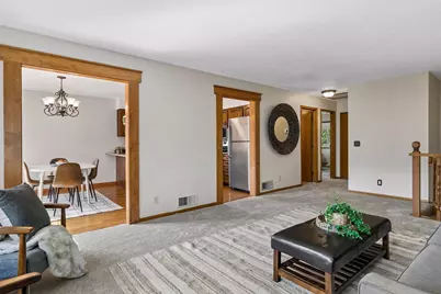 6364 Crosby Avenue, Inver Grove Heights, MN 55076 - Photo 6