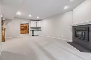7238 Lewis Ridge Pkwy, Edina, MN 55439 - Photo 24