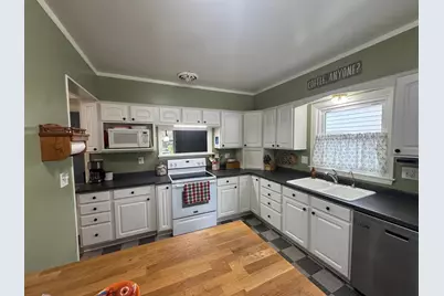 725 3rd Street SE, Willmar, MN 56201 - Photo 4
