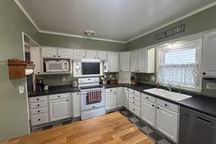725 3rd St SE, Willmar, MN 56201 - Photo 4