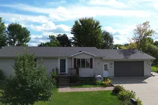604 10th Ave SE, Barnesville, MN 56514 - Photo 1