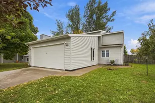 2637 29th Ave S, Moorhead, MN 56560 - Photo 1