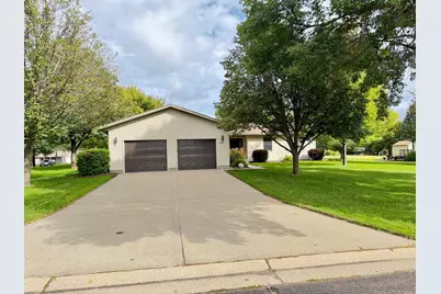 2201 Ridgewood Drive, Fergus Falls, MN 56537 - Photo 2