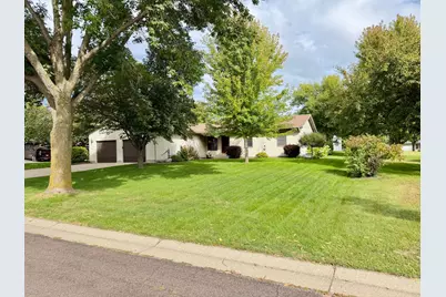 2201 Ridgewood Drive, Fergus Falls, MN 56537 - Photo 38